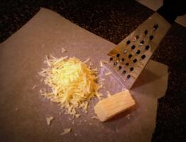 Пельмени с сыром в духовке